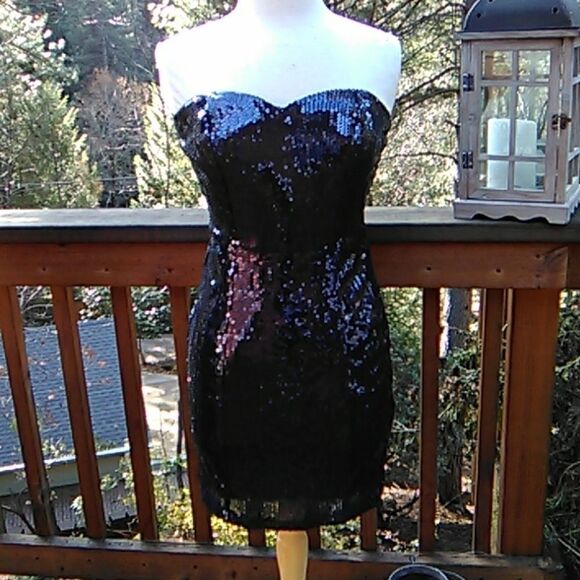 Twenty Six Sequin Dress - Picture 2 of 8